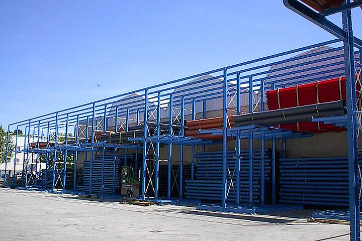 drive-in racking system