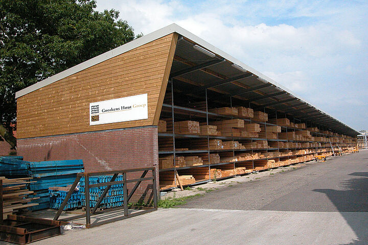 pallet racking for the storage of timber