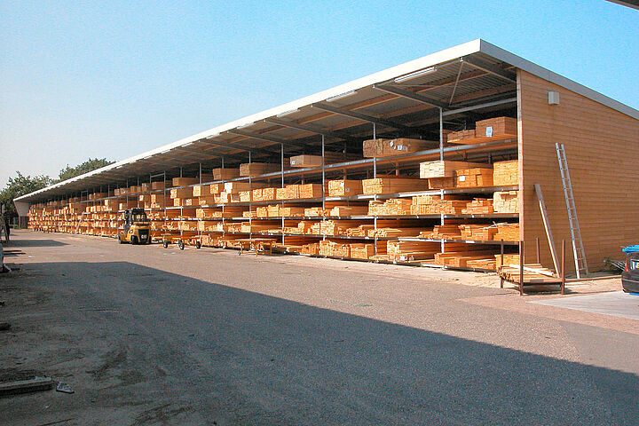 pallet racking for the storage of timber
