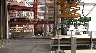 automated warehouse, stacker crane