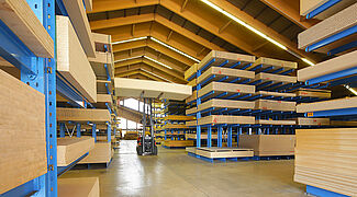 cantilever racking for the storage of chipboards