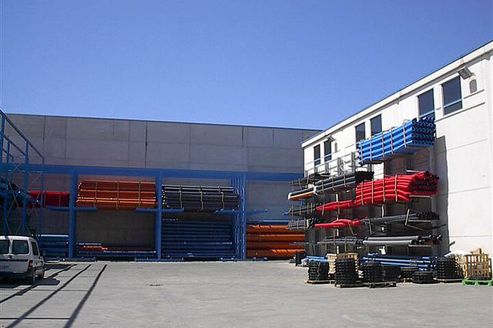 drive-in racking system