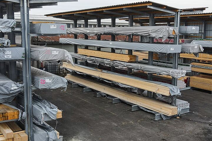 cantilever racking with roof