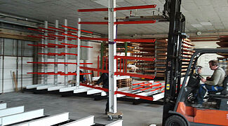 mobile cantilever racking